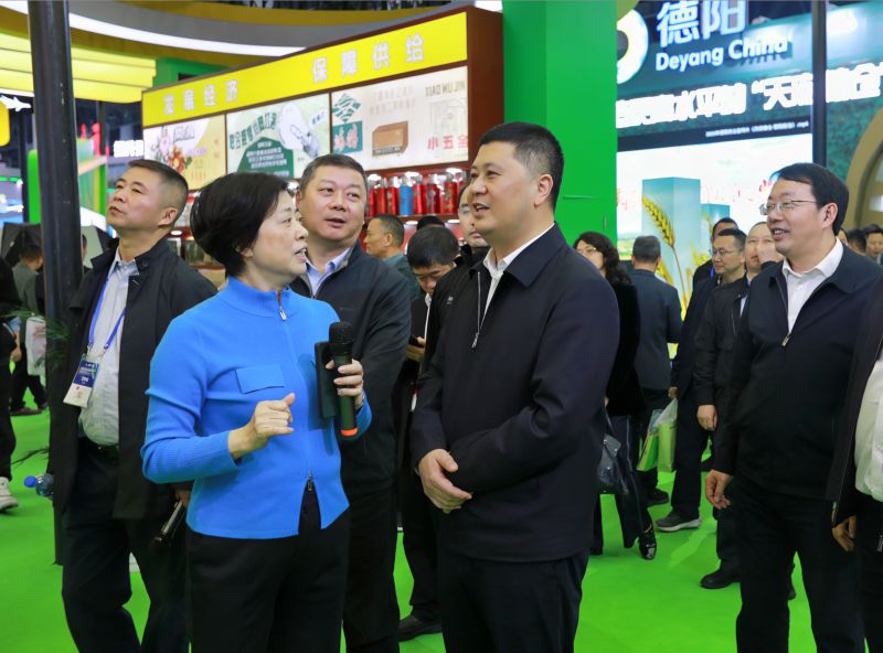 1698652368338091813.jpg 222.jpg