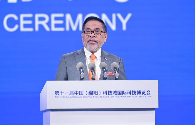 第十一届中国(绵阳)科技城国际科技博览会开幕
邵鸿宣布开幕 王晓晖周浩黎吴朝晖张克俭致辞「相关图片」