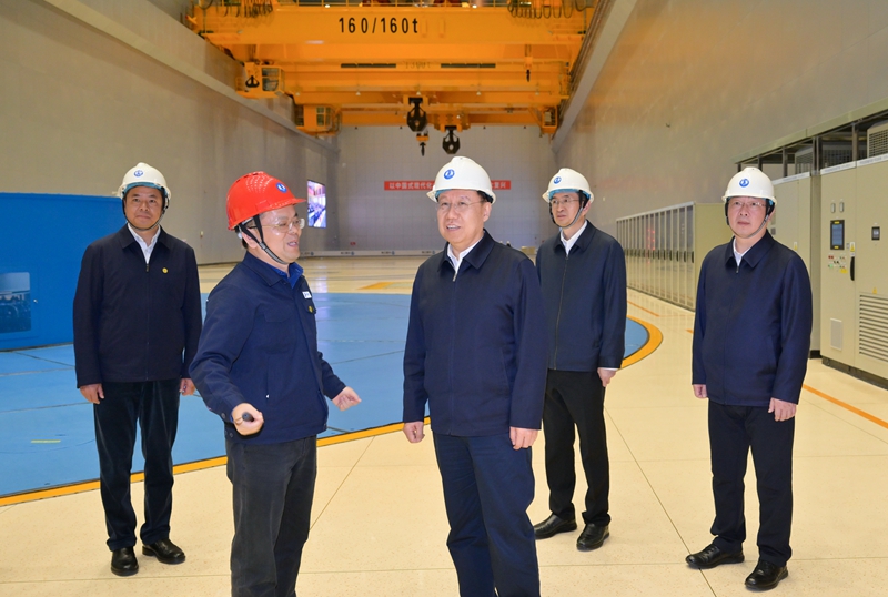 王晓晖在凉山州攀枝花市调研时强调 
统筹推进高质量发展和高水平安全 
让人民群众有更多获得感幸福感安全感「相关图片」