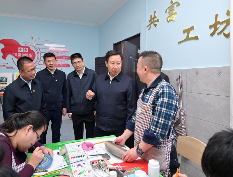 王晓晖在凉山州攀枝花市调研时强调 
统筹推进高质量发展和高水平安全 
让人民群众有更多获得感幸福感安全感「相关图片」