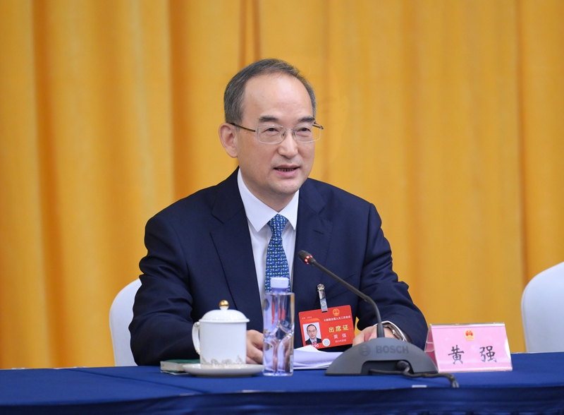 黄强:坚持新发展理念这个“指挥棒”和“红绿灯”,全力推动高质量发展「相关图片」