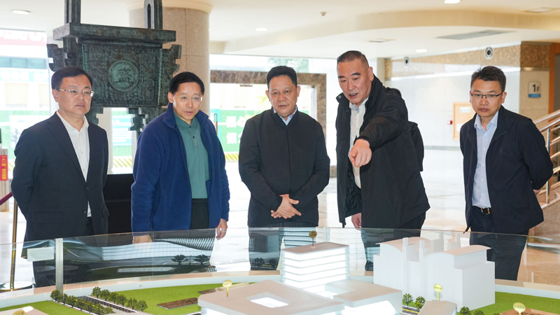 杨兴平在成都调研时强调:加快体育设施建设 助力体育事业高质量发展「相关图片」