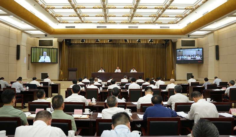 黄强在全省高校毕业生等青年就业创业工作视频会议上强调
用心用情千方百计促进高校毕业生等就业创业「相关图片」