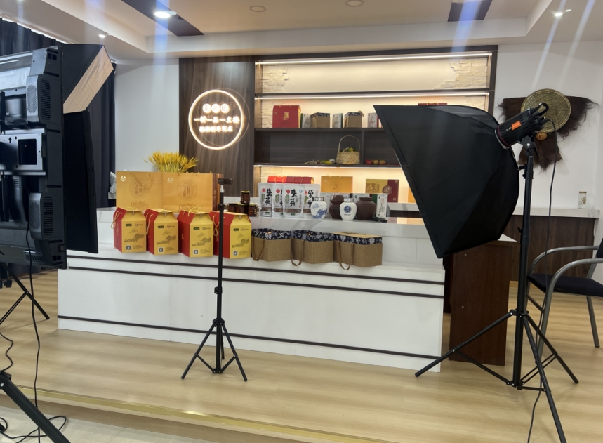 1729248428663027930.png 微信截图_20241018184608.png