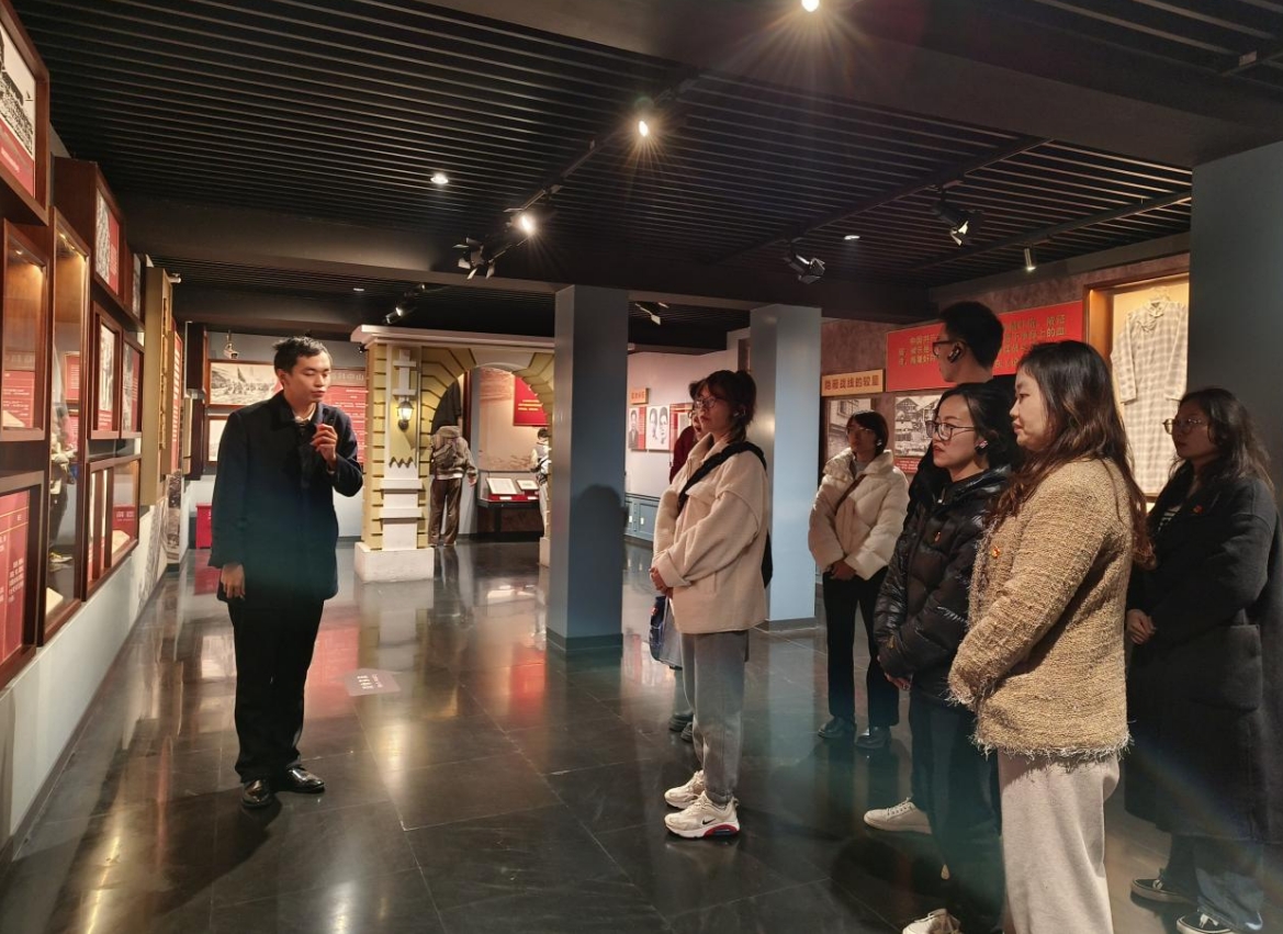 1733908043649060054.png 1733908043649060054.png