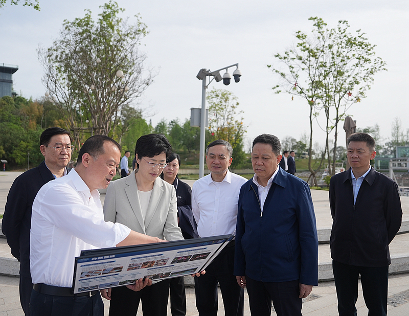 施小琳调研成都世运会筹备工作并召开专题会议
扎实细致做好冲刺阶段筹备工作
齐心协力确保成都世运会简约安全精彩举办「相关图片」