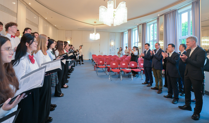王晓晖率四川代表团在德国访问「相关图片」