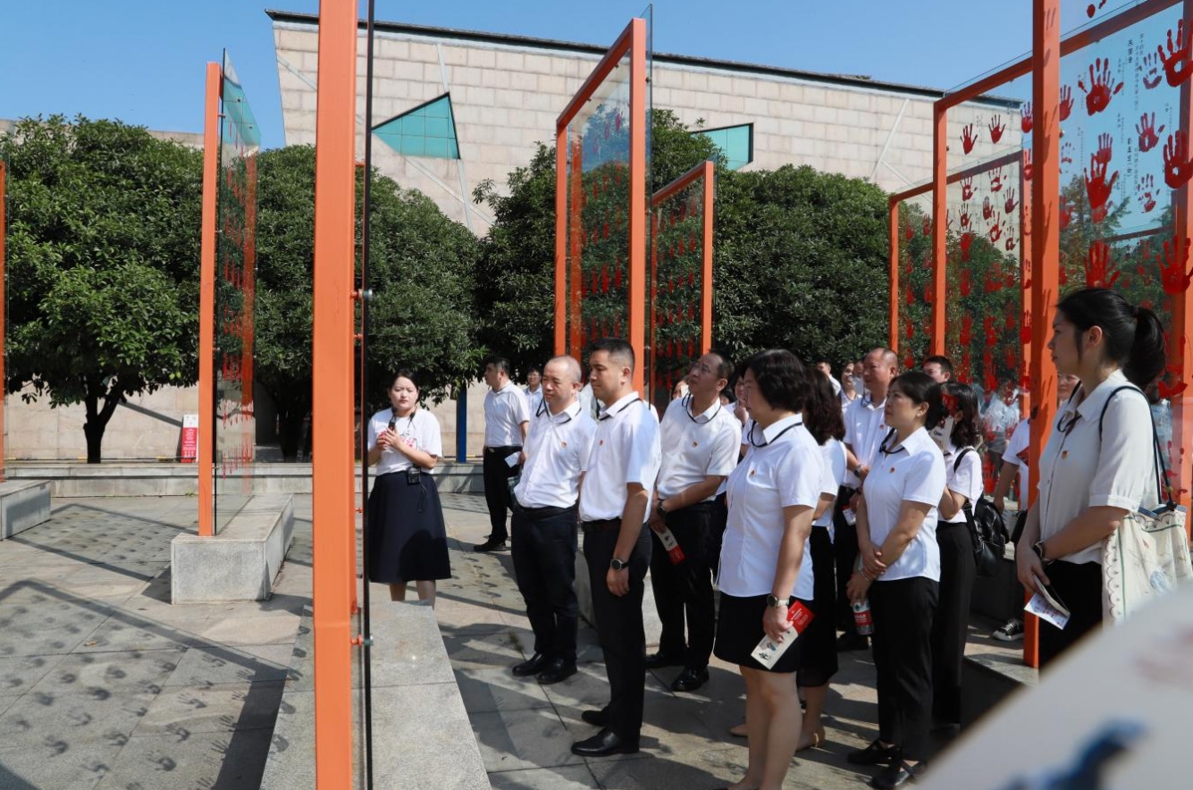 1752456306143092368.png 1752456306143092368.png