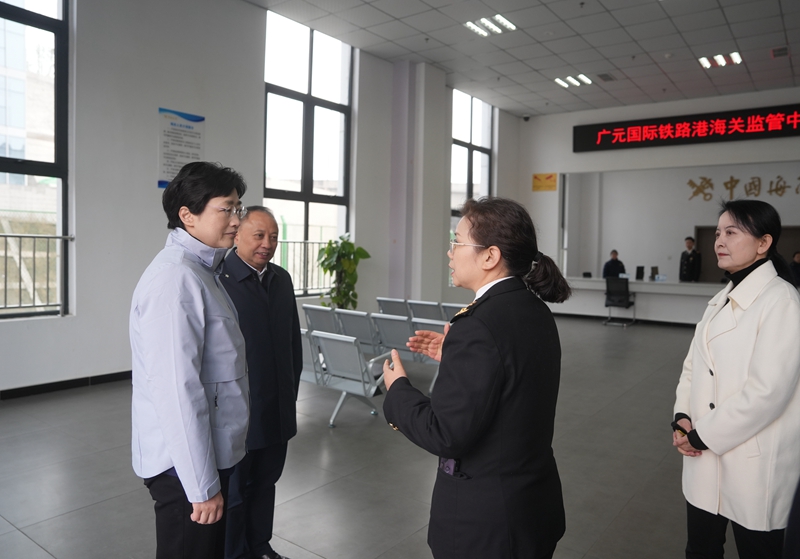 施小琳在广元调研时强调 
发挥优势培育动能提升区域发展位势能级 
切实找准发力点实现“十五五”良好开局「相关图片」